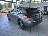 Mercedes-Benz A 180 Progressive Kamera LED Winter-P. Metallic - mit Benzin-Antrieb: Grau, Limousine, Metallic