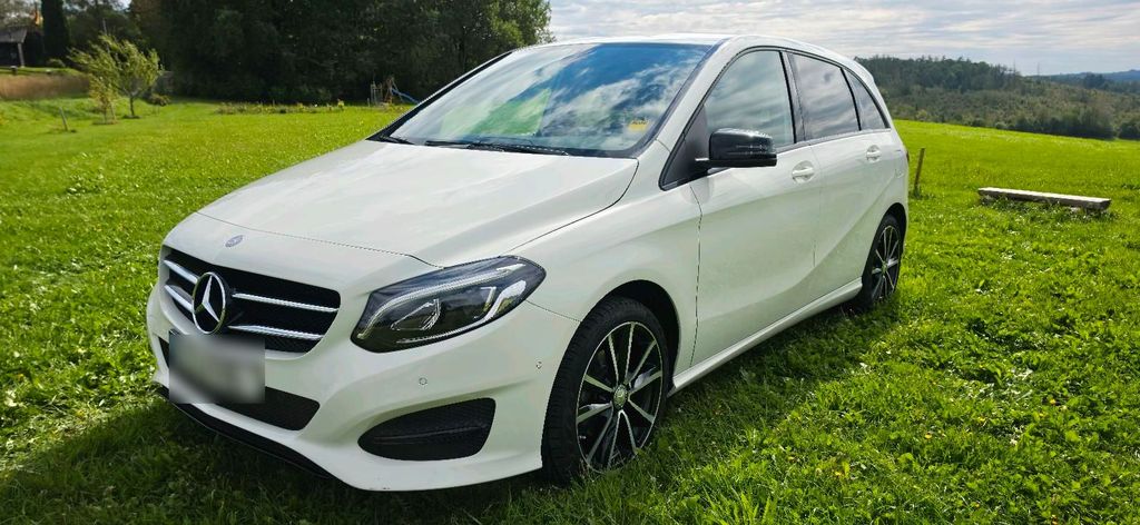 Image of Mercedes-Benz B 180