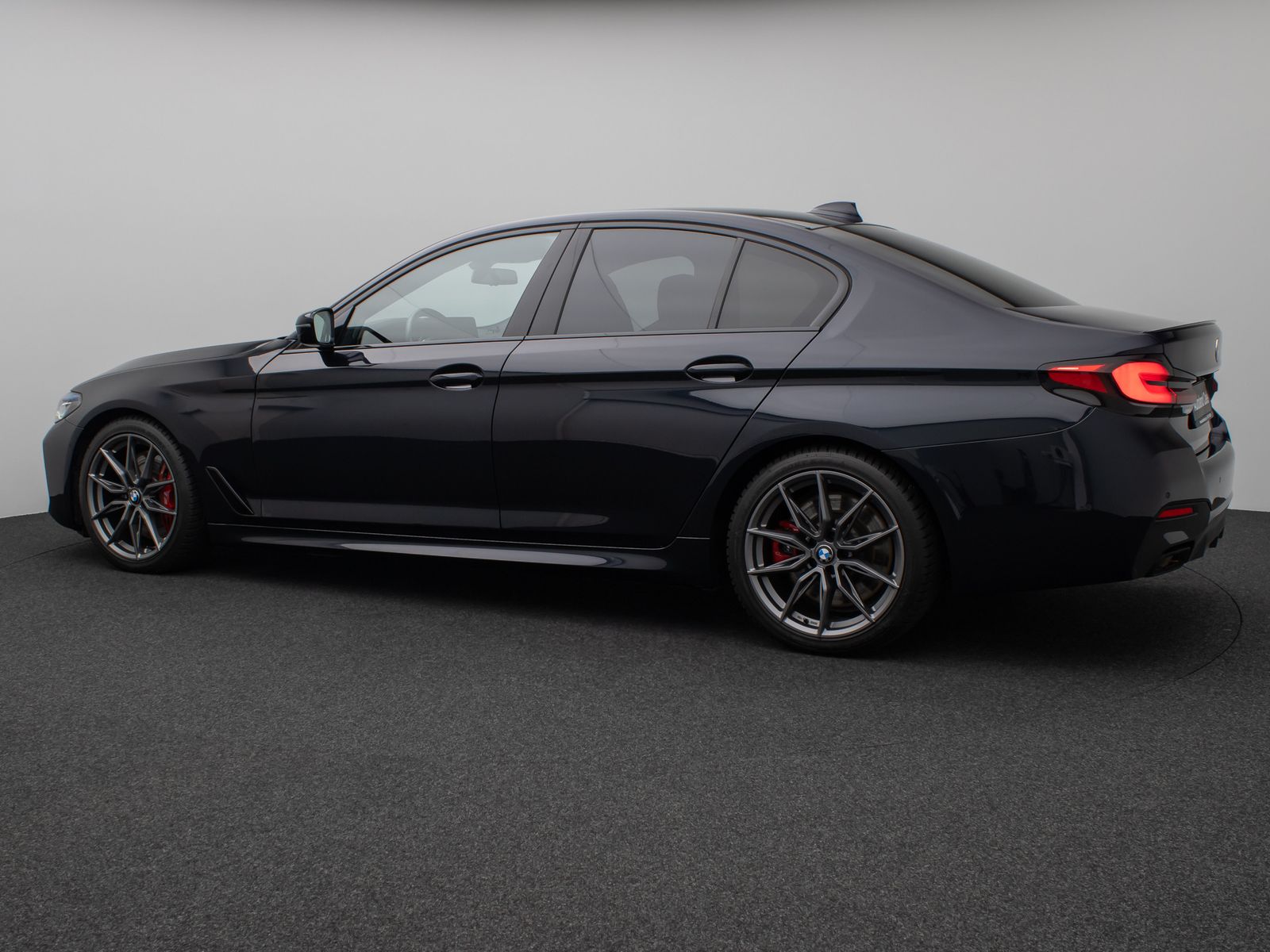 Fahrzeugabbildung BMW M550i xD Kamera Laser HUD DAB H/K 4xKlima Komfor
