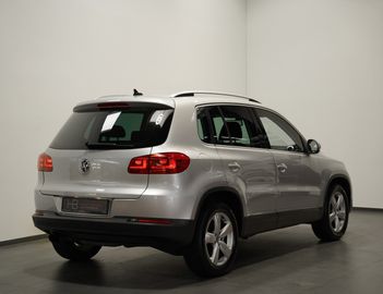 Volkswagen Tiguan - 5