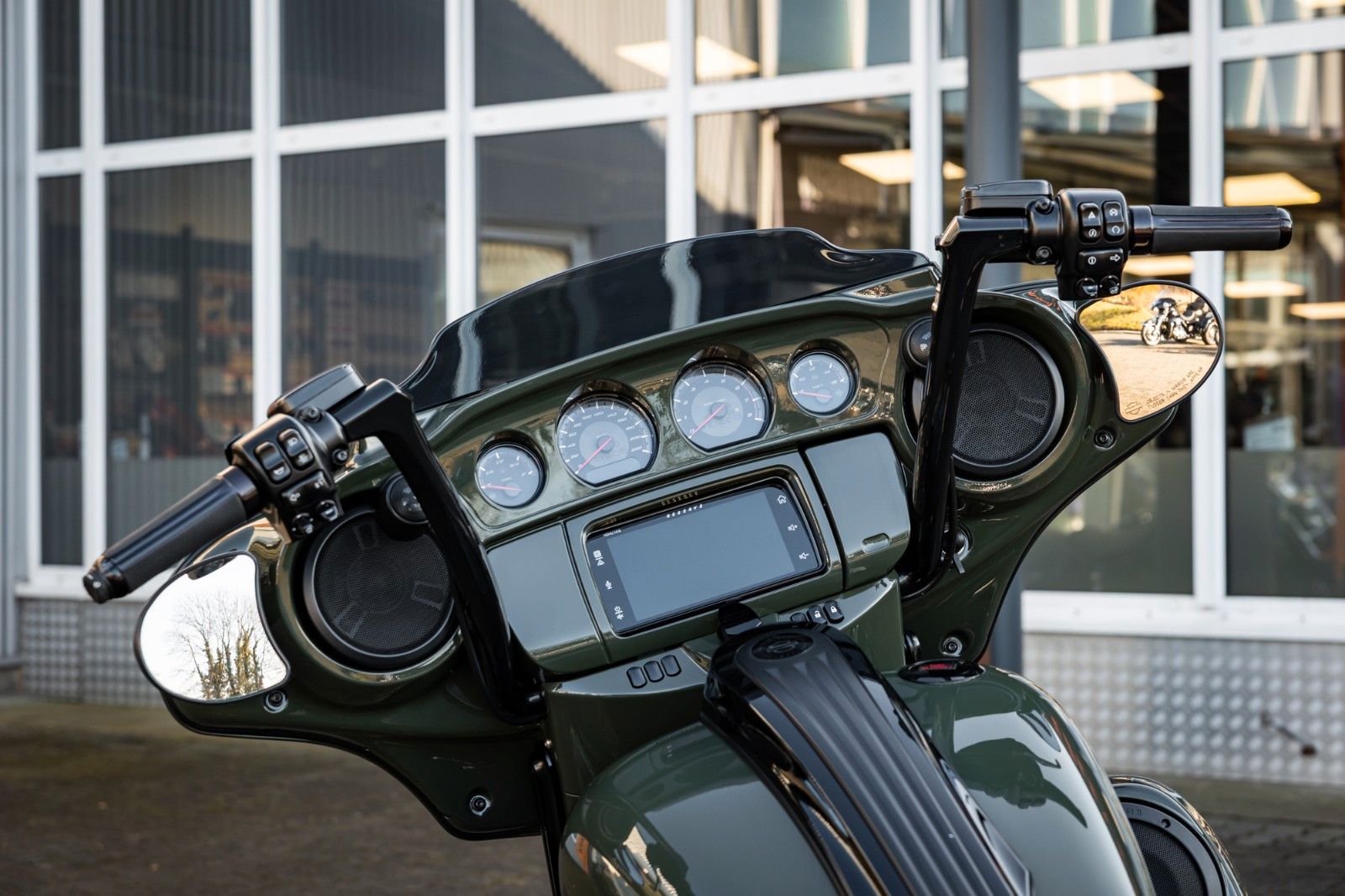 Fahrzeugabbildung Harley-Davidson CVO Street Glide FLHXSE 140 TORXSTER JEKILL&HYDE