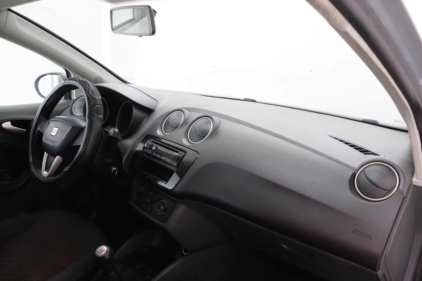 Fahrzeugabbildung SEAT Ibiza 1.4 16V Style