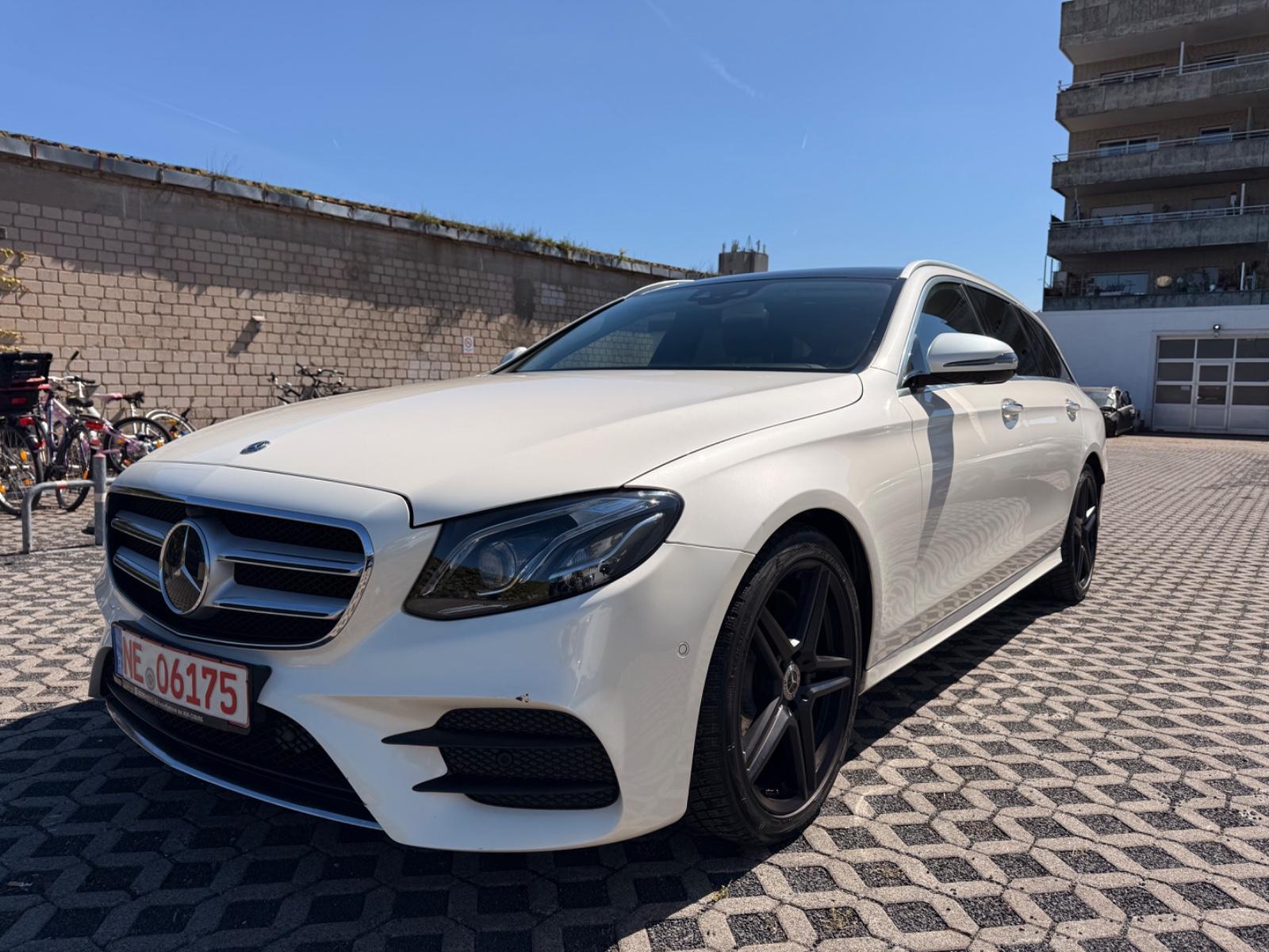 Mercedes-Benz E 200 E T-Modell E 200 AMG Multibeam ACC