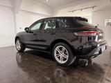 Porsche Macan 2.0 L Model 2023 DAB+ - Porsche Gebrauchtwagen in Erfurt