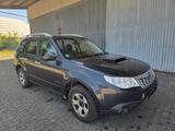 Subaru Forester Edition 4x4 Xenon Leder Kamera AHK Pano - Subaru Forester aus 2012 mit Diesel-Antrieb