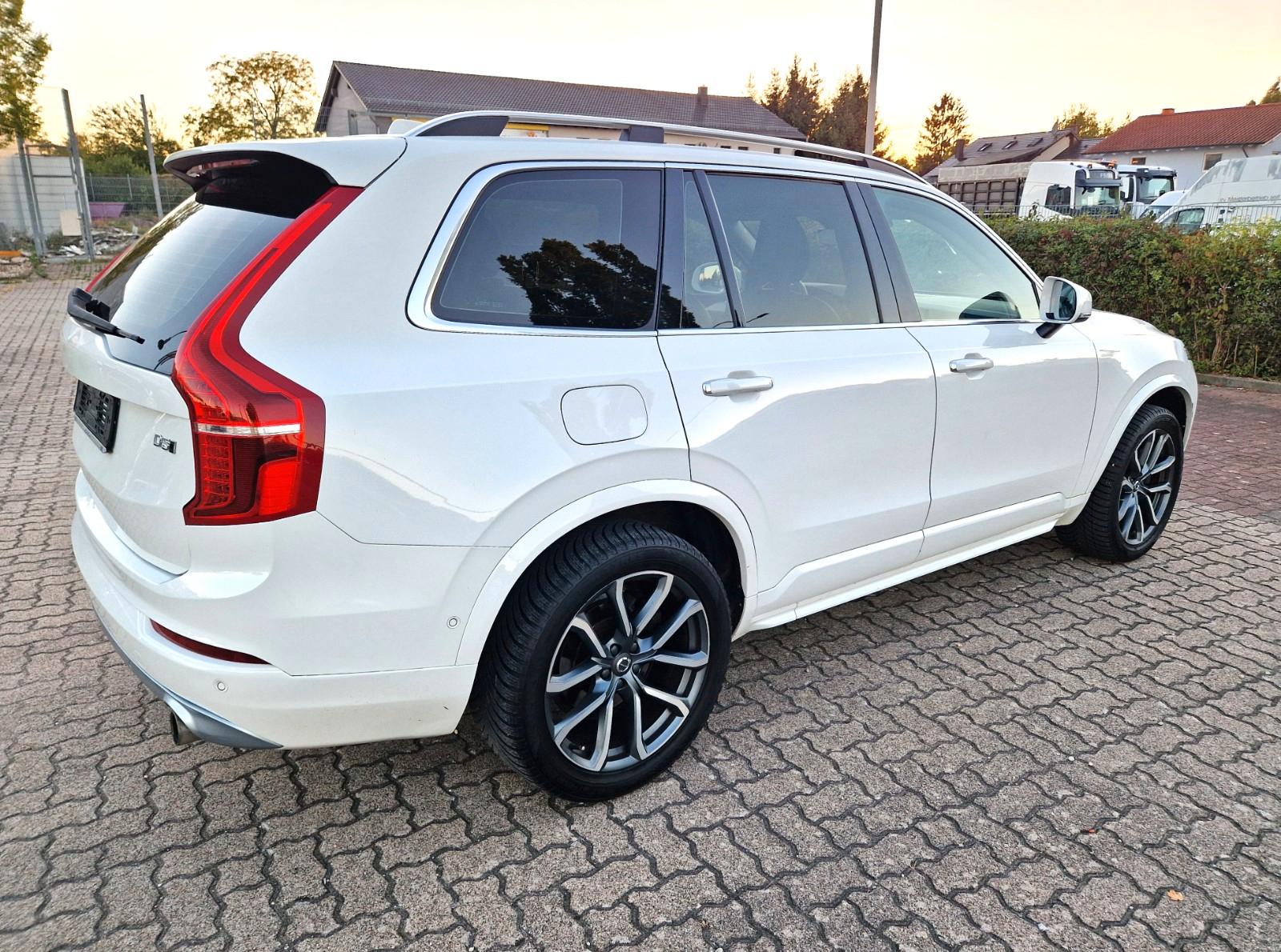 Volvo XC 90 XC90 Momentum AWD