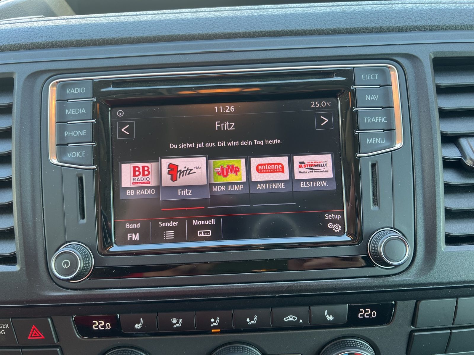 Fahrzeugabbildung Volkswagen T6 Multivan TDI Trendl. Standhzg Navi Climatroni
