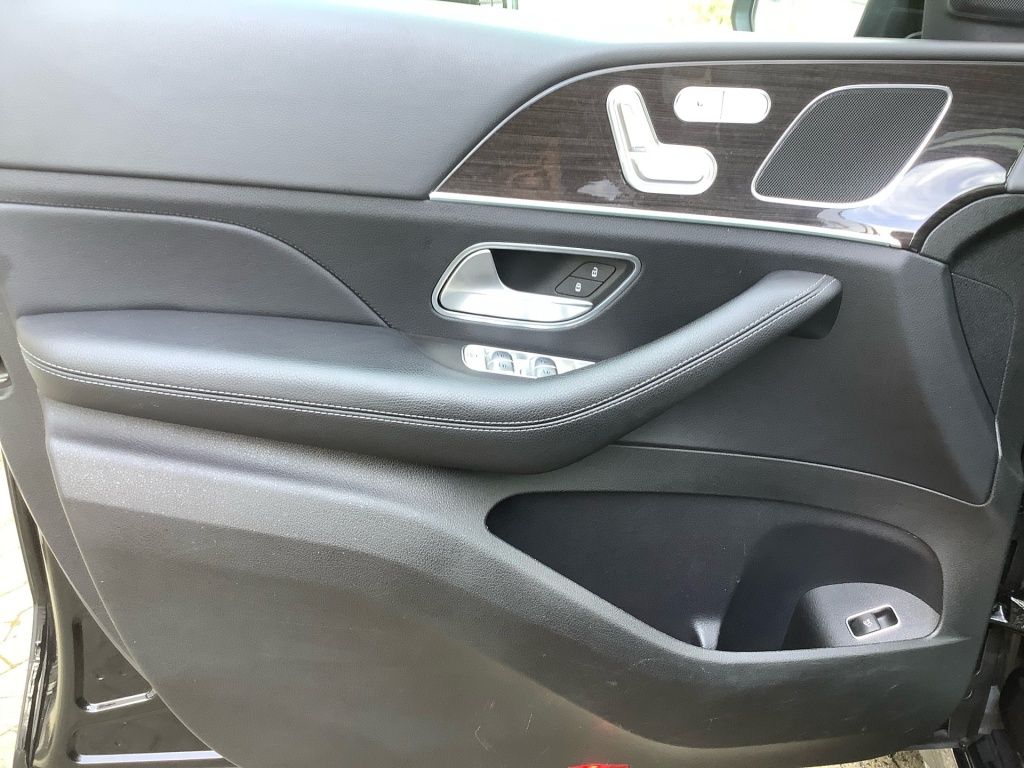 Mercedes-Benz GLE 450 4M AMG MBUX PANO DISTR MBEAM NIGHT AHK foto 6