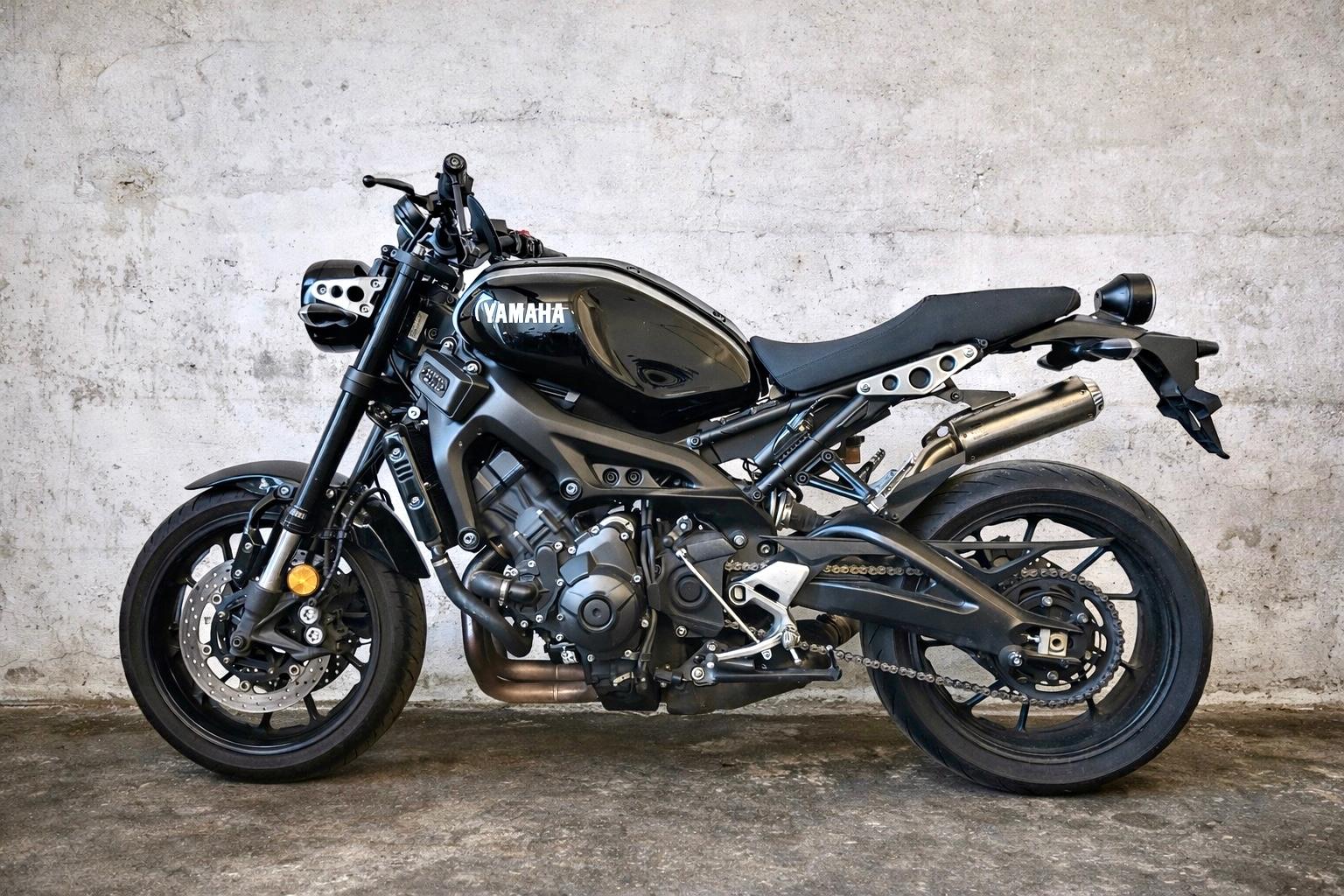 Yamaha XSR 900 RN43 | AKRAPOVIC | Scottoiler