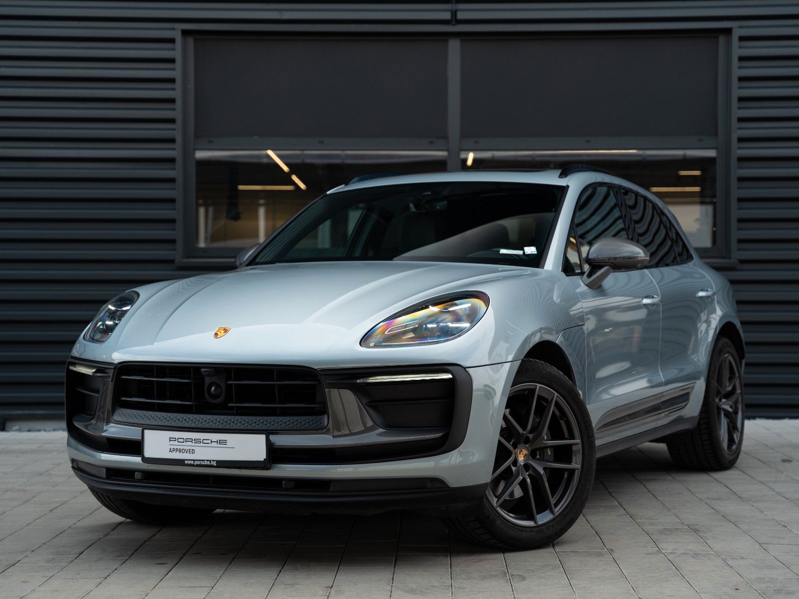 PORSCHE Macan T