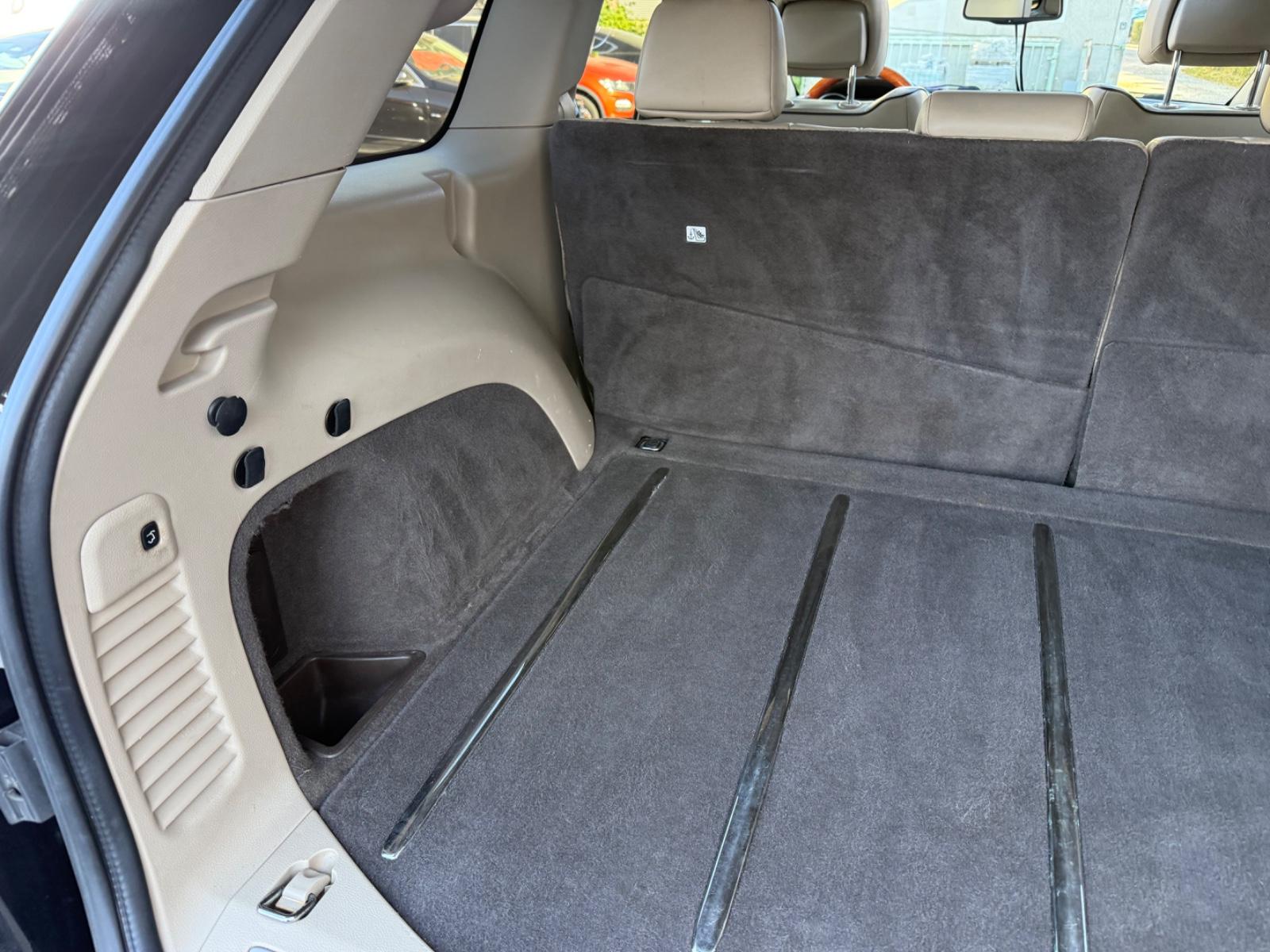 Jeep Grand Cherokee 3.0 CRD Overland | 241 ch | BVA | Toit panoramique | Régulateur adaptatif | Hayon électrique | Attelage 3,5 t