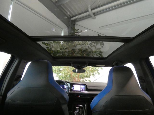 Golf Variant R 4Motion AHK MATRIX PANO