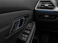 Foto Nummer 34: BMW 330i