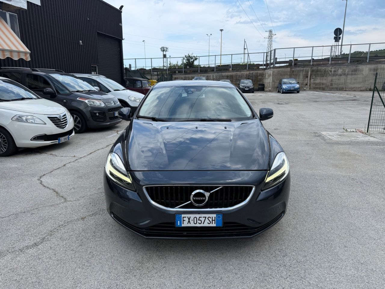 Volvo V40 - 1