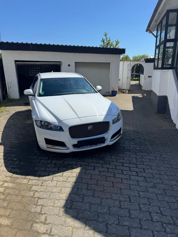 Image of Jaguar XF