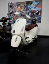 Vespa Primavera 50 - Vespa Motorräder in Bonn