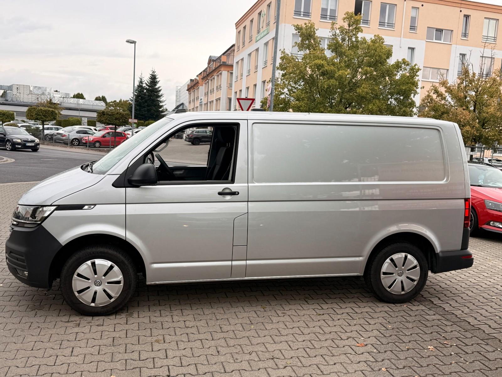 Volkswagen T6.1 2.0 TDI Transporter Kasten FWD*GR.NAVI*PDC*