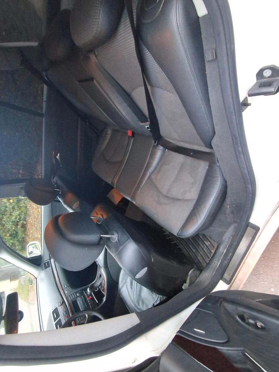 Mercedes-Benz E220 2005 — photo 6