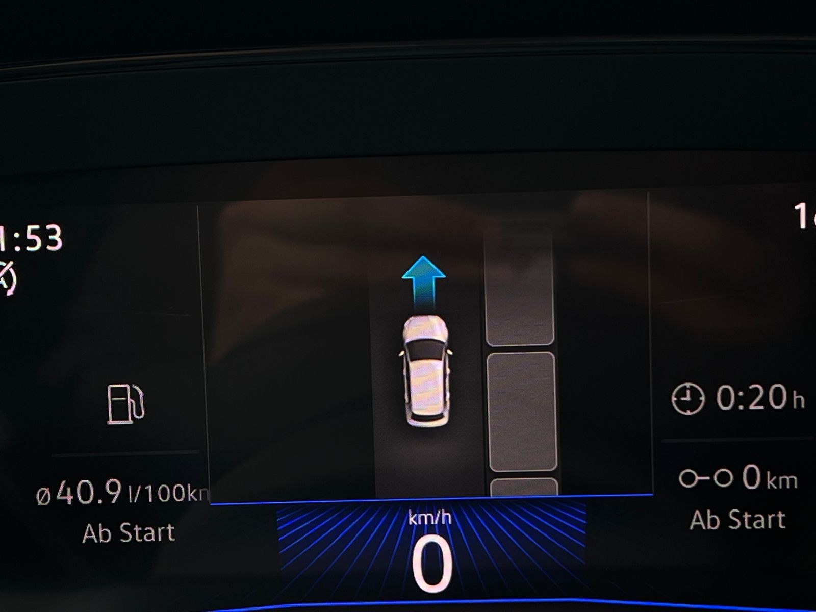 Fahrzeugabbildung Volkswagen Touran Comfortline 1.5 TSI DSG *LED, AHK, 7-Sitz