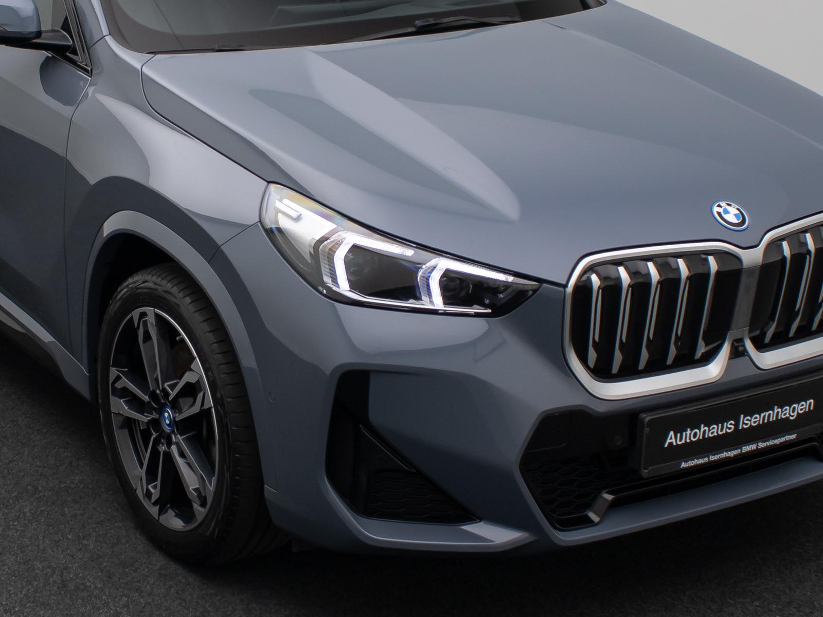 BMW iX1 xD30 MSport Panorama 360°HUD DAB Komfort 19", миниатюра 16