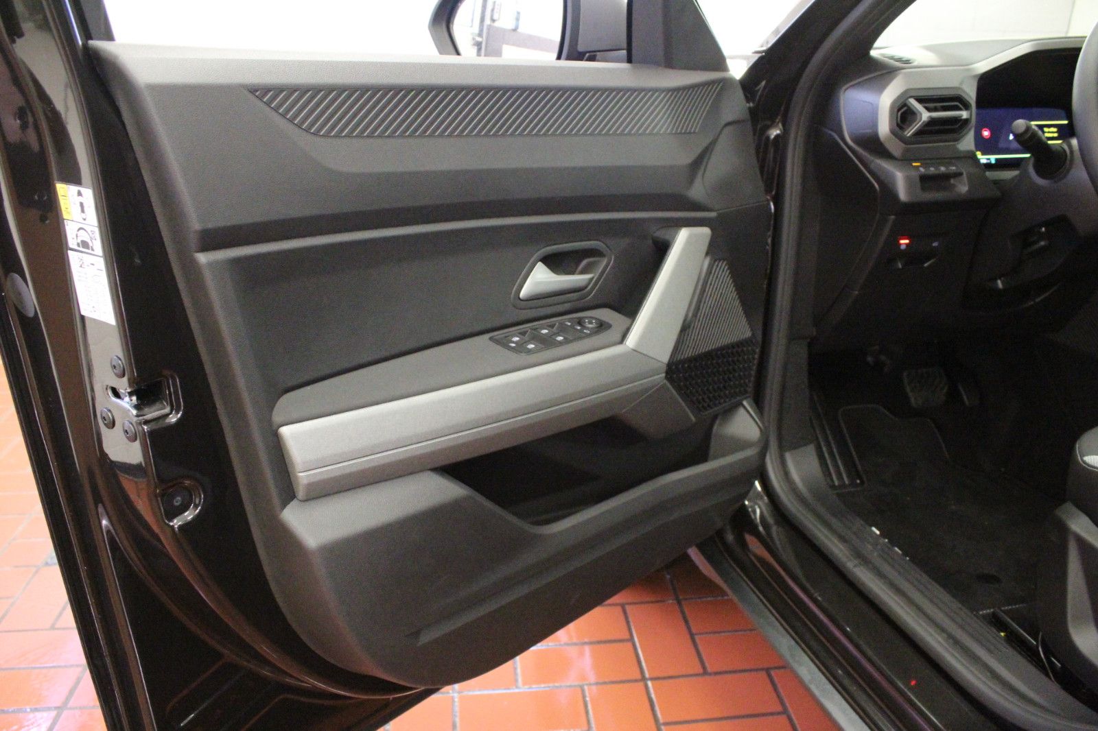 Fahrzeugabbildung Dacia Bigster hybrid 155 Journey Winter- & City-Paket