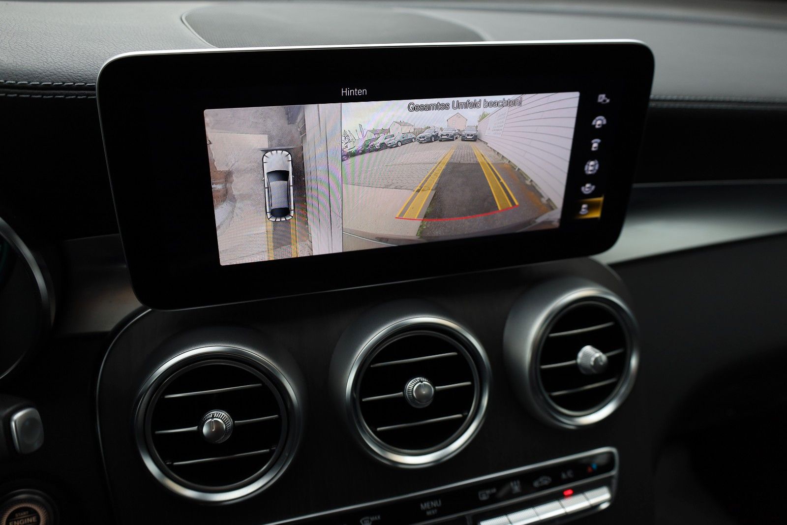 Fahrzeugabbildung Mercedes-Benz GLC 300e Coupe 4M,Leder,Navi,LED,GSD,360Kamera