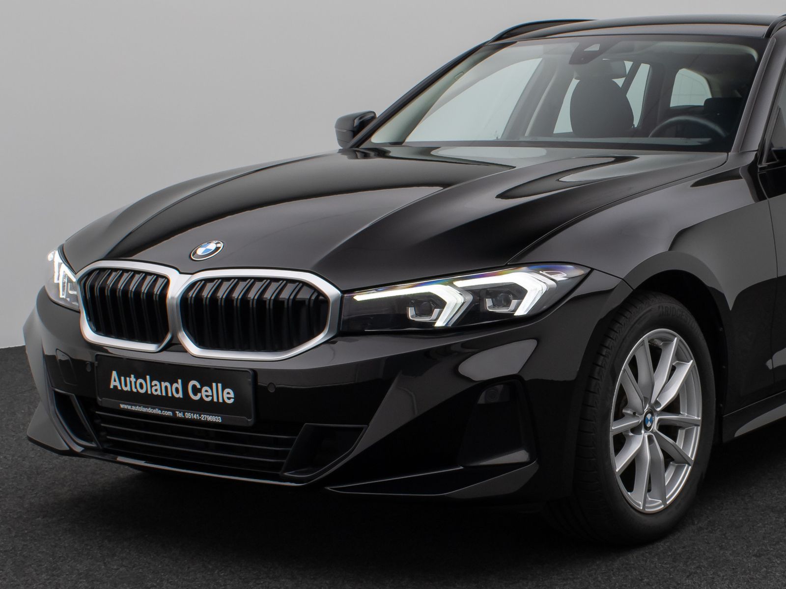 Fahrzeugabbildung BMW 318i DAB CockPit+ PDC Geschwindigkeitsreg LED