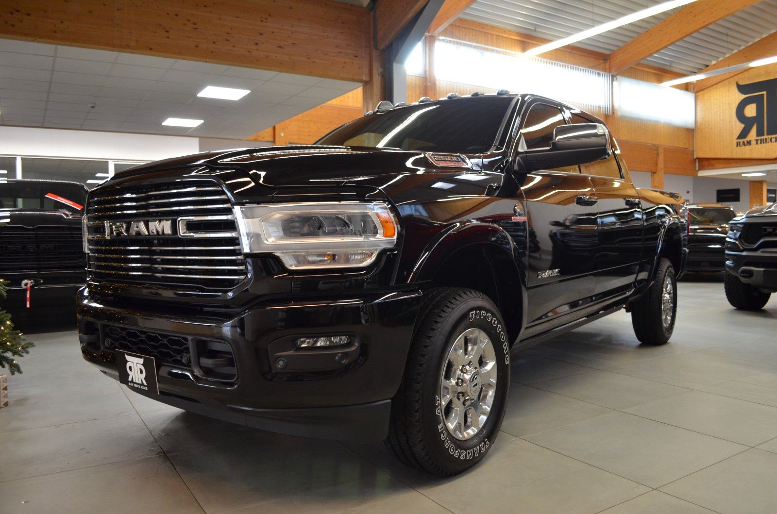 Fahrzeugabbildung Dodge RAM 2500 Laramie 6,7l Cummins Diesel Crew Cab