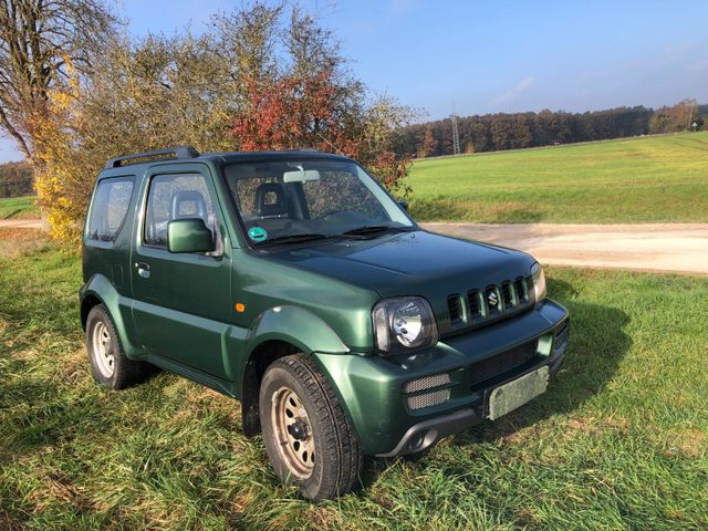 Suzuki SUZUKI JIMNY  BAUJ. 06.2010  FARBE GRÜN:  ...