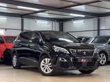 Peugeot 5008 Active Business 7SITZER*SPUR*VIR*APPS*1.H - Peugeot 5008 Gebrauchtwagen in Frankfurt