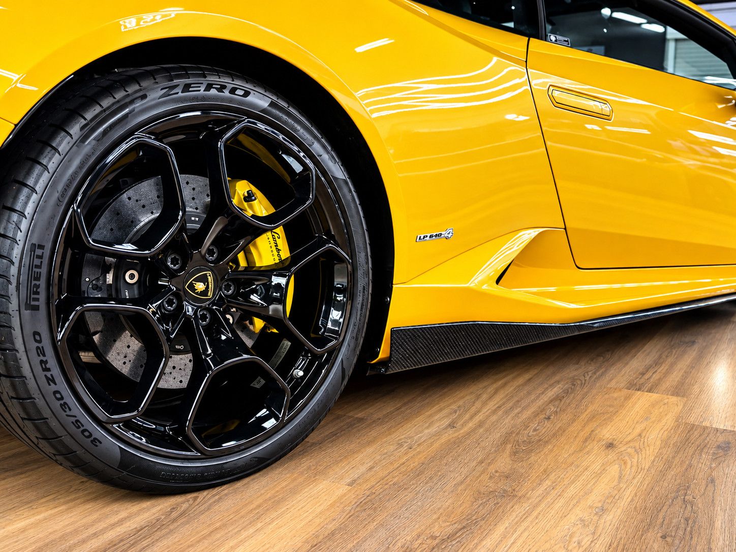 Fahrzeugabbildung Lamborghini Huracan Huracán /LIFT/KAMERA/CARBON/SCHALENSITZ/
