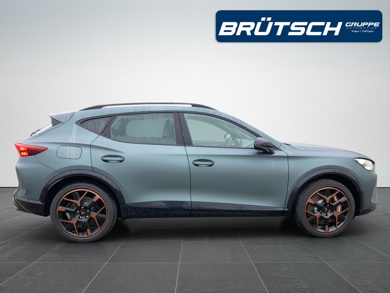 CUPRA Formentor VZ Extreme Akrapovic/Pano/AHK 2.0 TSI - Image 8
