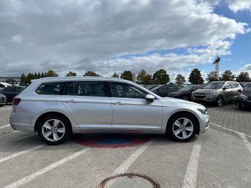 Volkswagen Passat Variant - 4