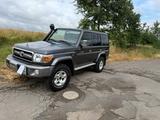 Toyota Land Cruiser GRJ76 V6 Sperrdiff, Seilwinde - Toyota Land Cruiser: V6