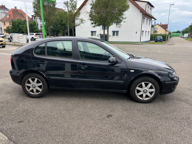 Fahrzeugabbildung Seat Leon Torro 1.6 Klimaautomatik SHZ