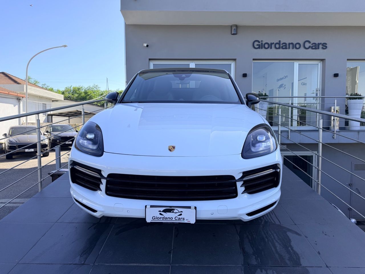 Porsche Cayenne Coupé 3.0 V6 E-Hybrid imagem 2