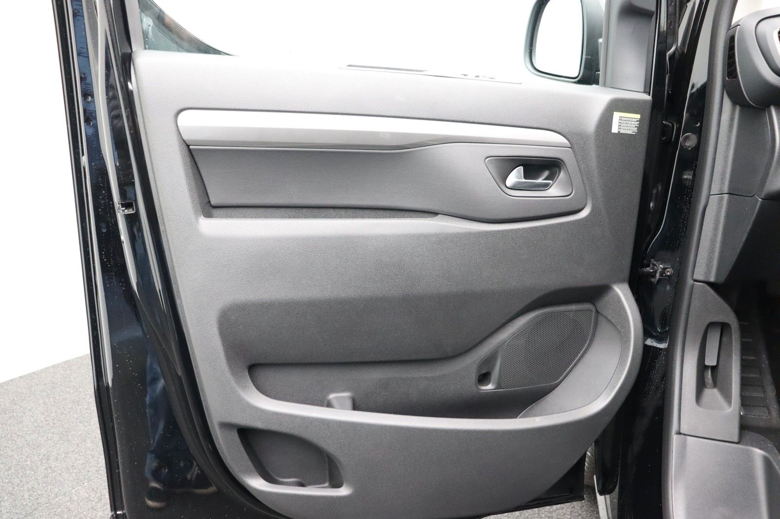 Fahrzeugabbildung Fiat Scudo L3 Multicab XL Diesel 180 AT