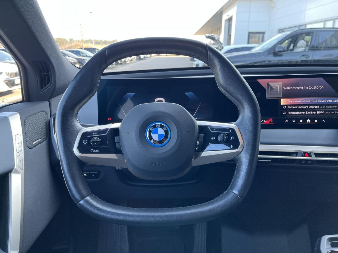 BMW iX - Bild 18