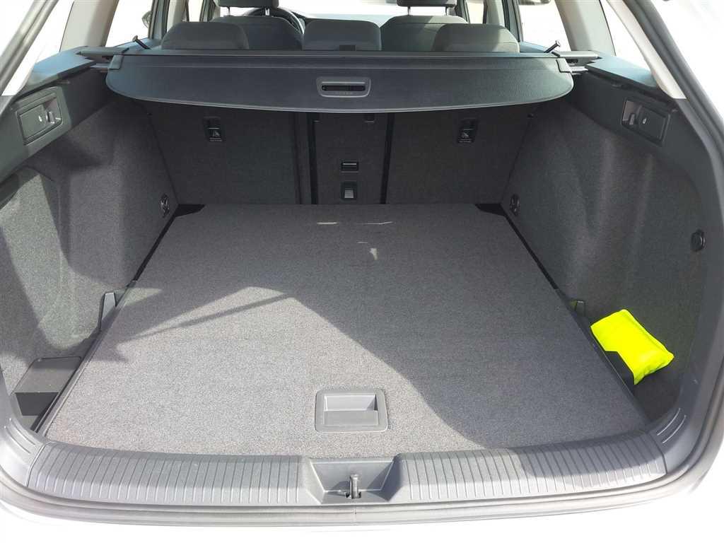 Volkswagen Golf Variant Life 1.0 TSI Navi Rückfahrkamera