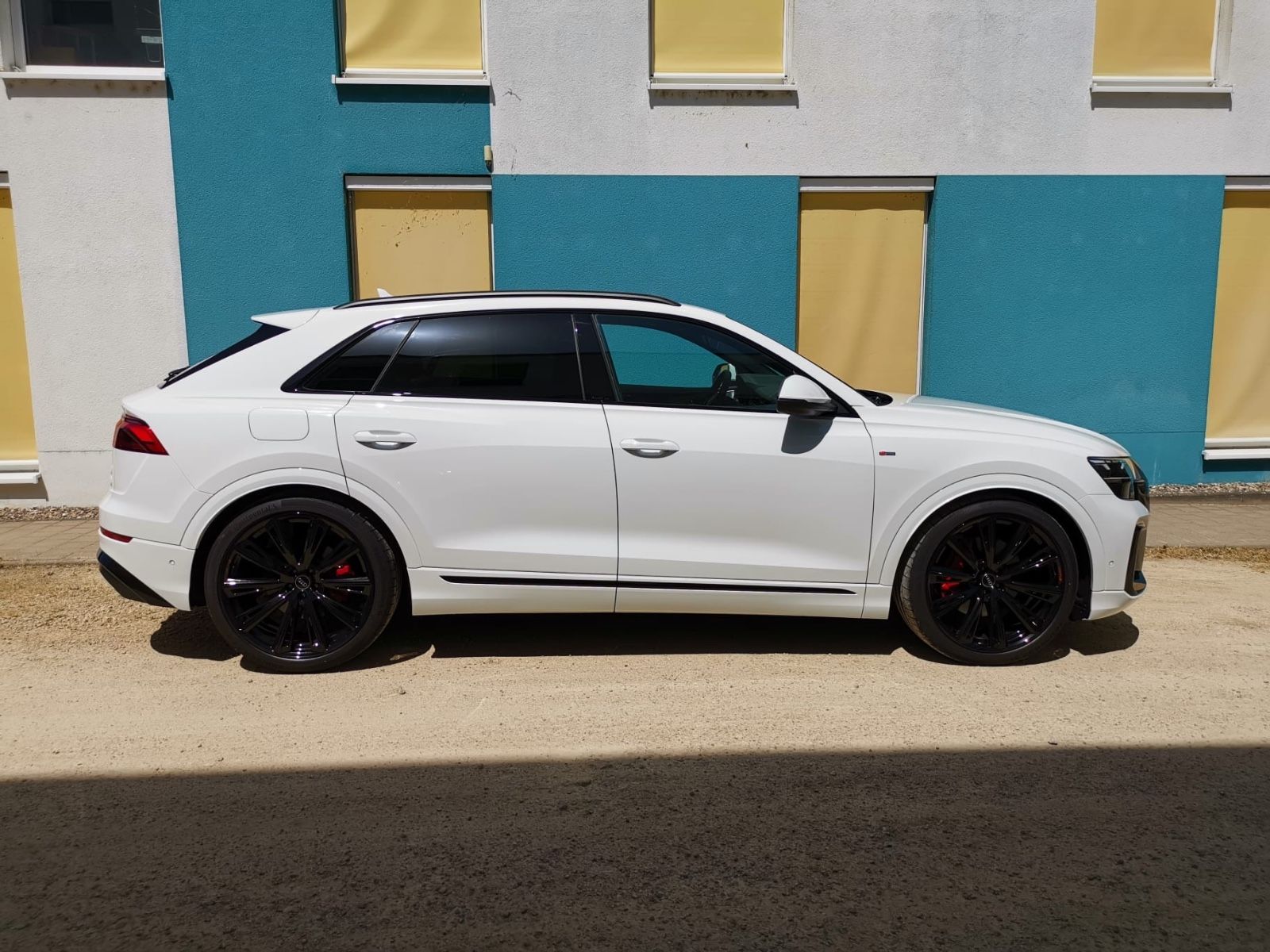 Audi Q8 50TDI*SOFTCLOSE*HEAD*LUFT*PAN*B&O*23"SLineNEW