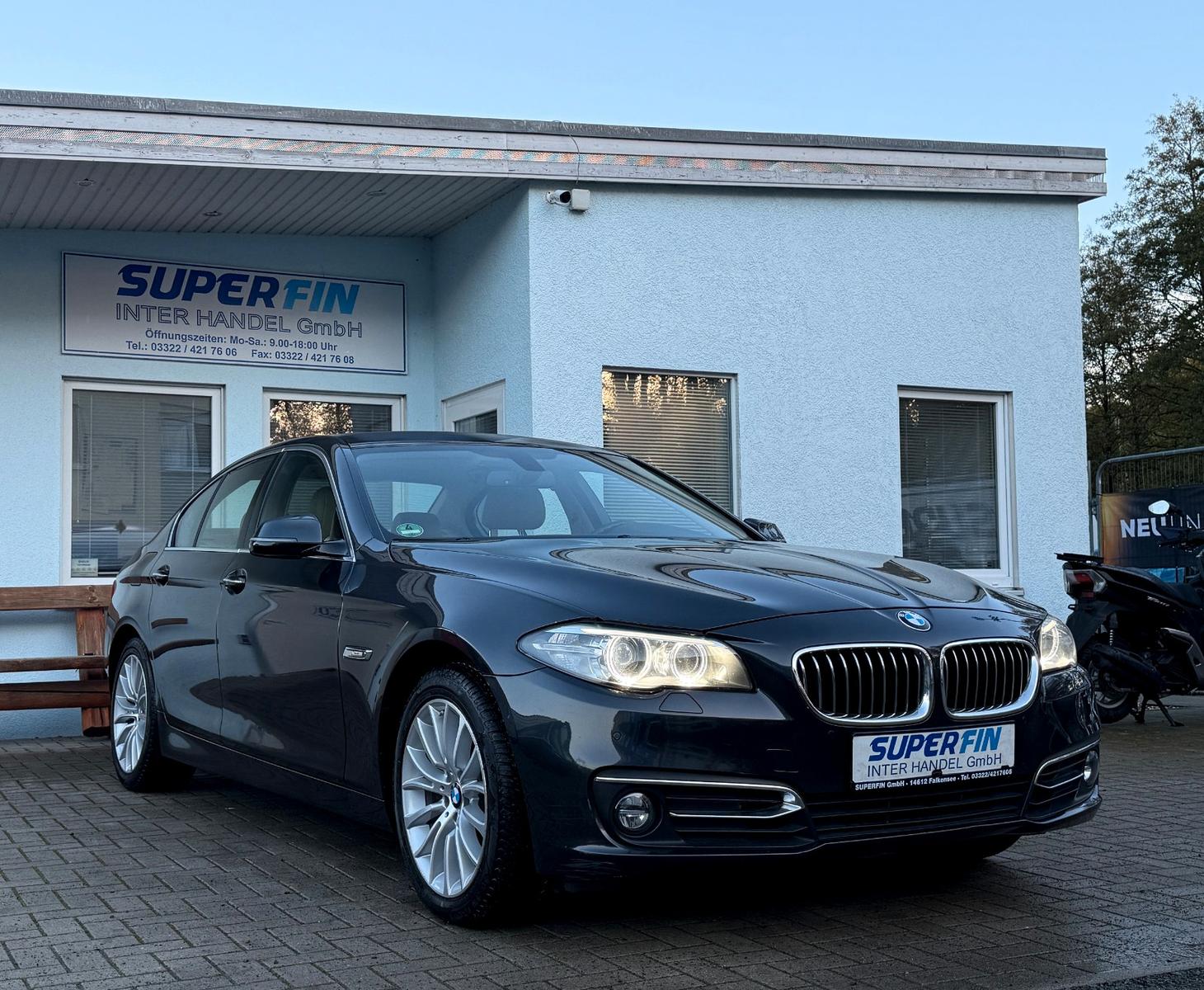 BMW 535d xDrive A Luxury Line NAVI KAMERA LM LEDER