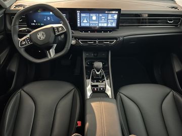MG HS HEV Luxury