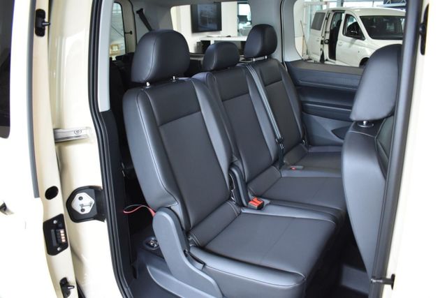 Caddy Taxi Maxi Rollstuhlumbau 2,0 l TDI 90 kW D