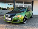 Volkswagen Passat Lim. Highline*LEDER*MEMORY*SHZ*PDC* - Volkswagen Passat: Grün