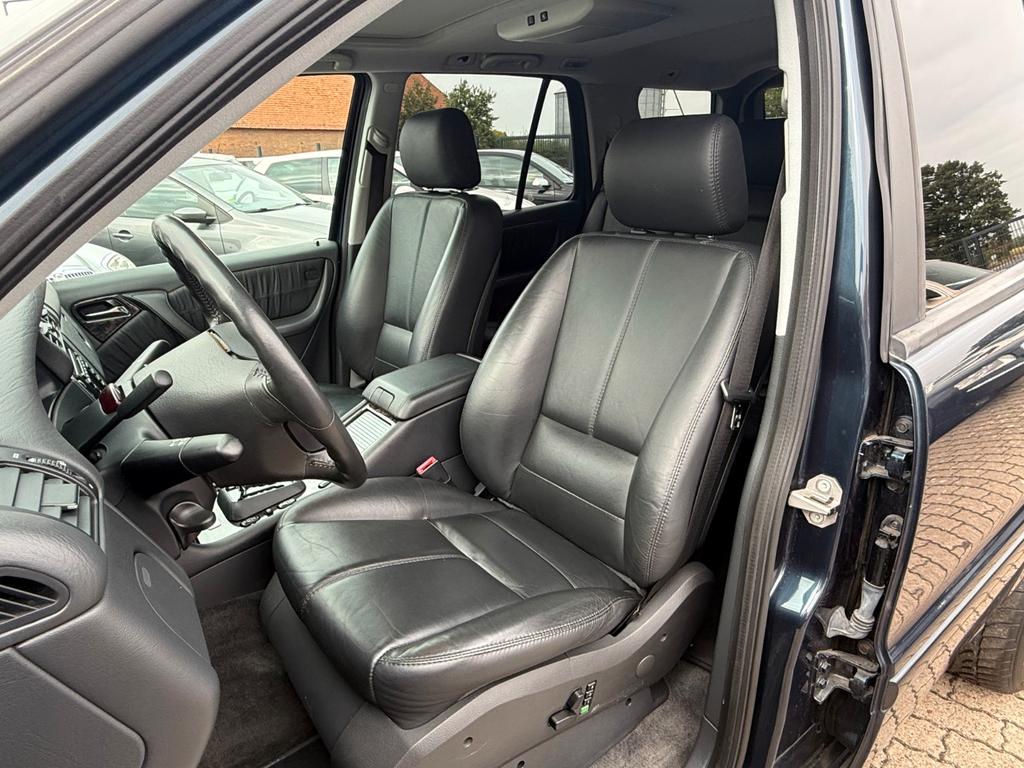 Mercedes-Benz ML 400