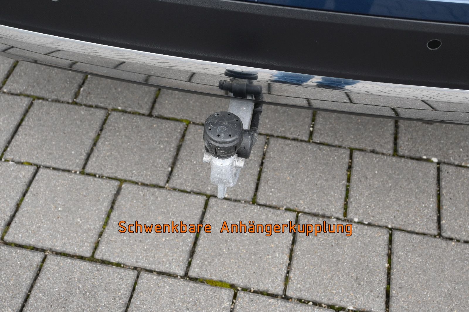 Fahrzeugabbildung Mercedes-Benz GLB 200 d 4MAT. °ACC°AHK°STANDHEIZ°7-SITZE°MEMO°