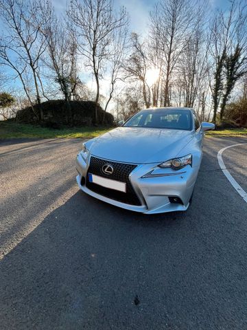 Lexus IS 300 300h F-Sport Automatik F-Sport