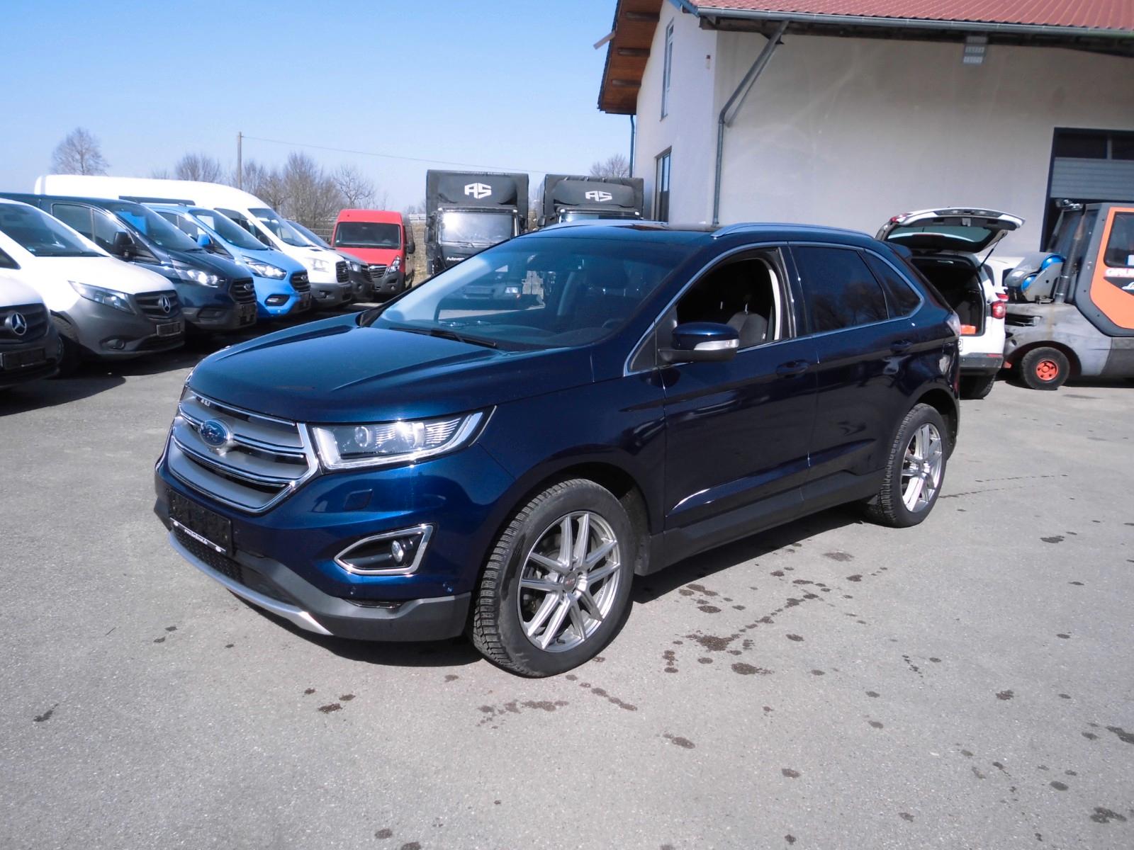 Ford Edge Titanium 4x4 AHK/LED/digital Tacho/19"/