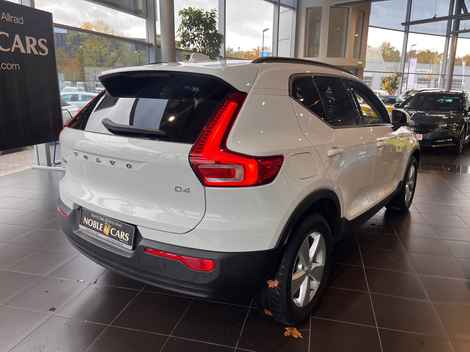 Fahrzeugabbildung Volvo XC40 AWD AHK LED NAVI ALU