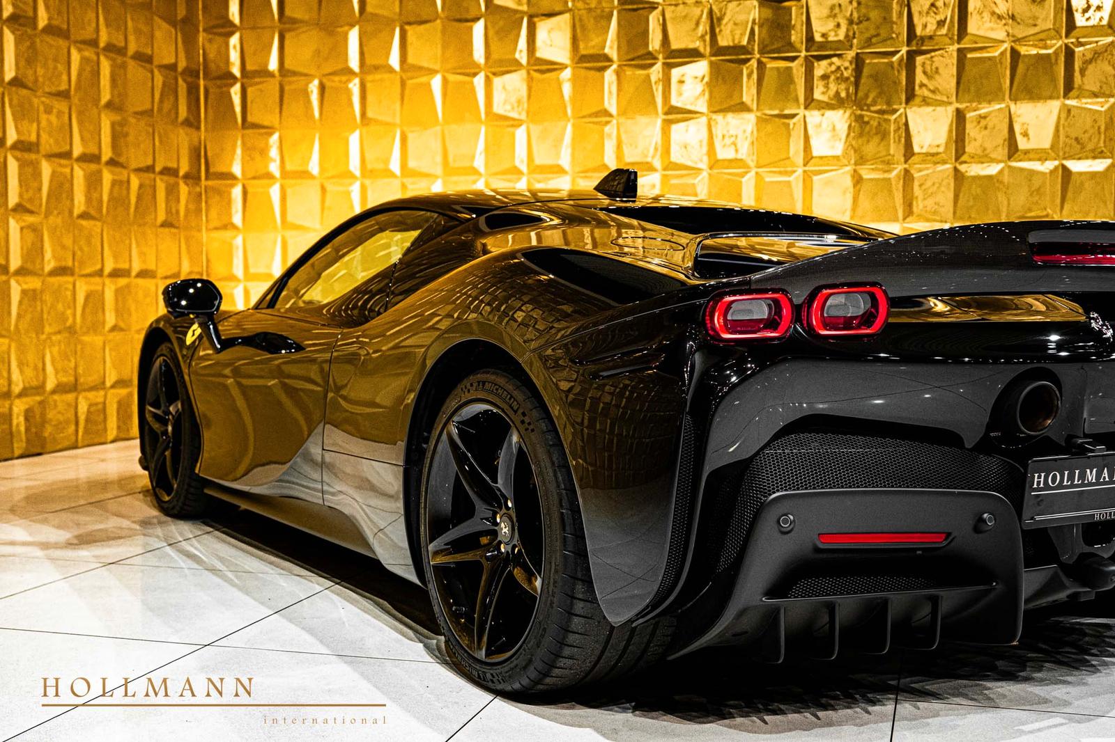 Ferrari SF90 Stradale + CARBON RACING SEATS + FIORANO